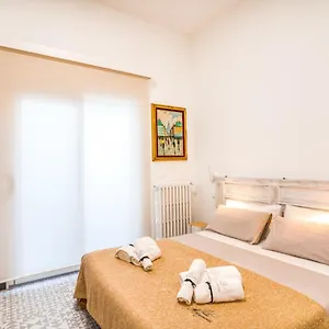 https://suite-mariagiovanni.lecce-hotels.com