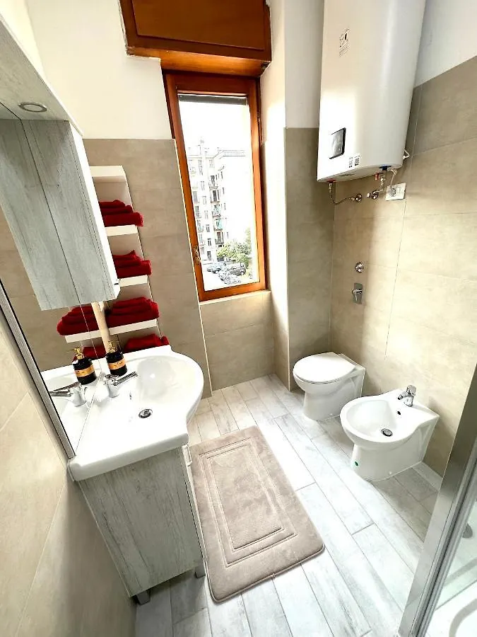 Marghespace Zona Stazione Centrale Appartamento Con Letto Matrimoniale E Bagno Milan Italy